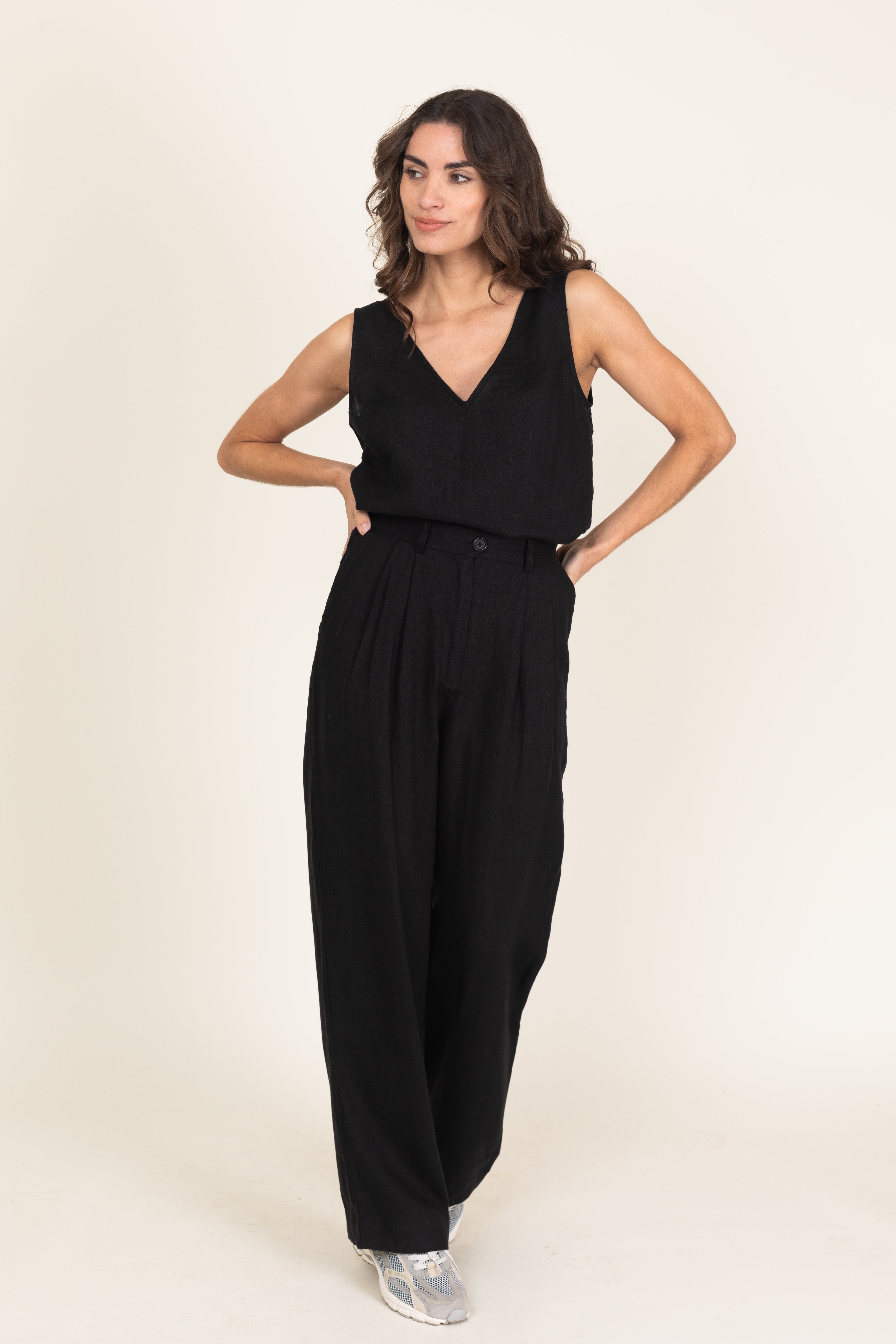 #color_black-linen