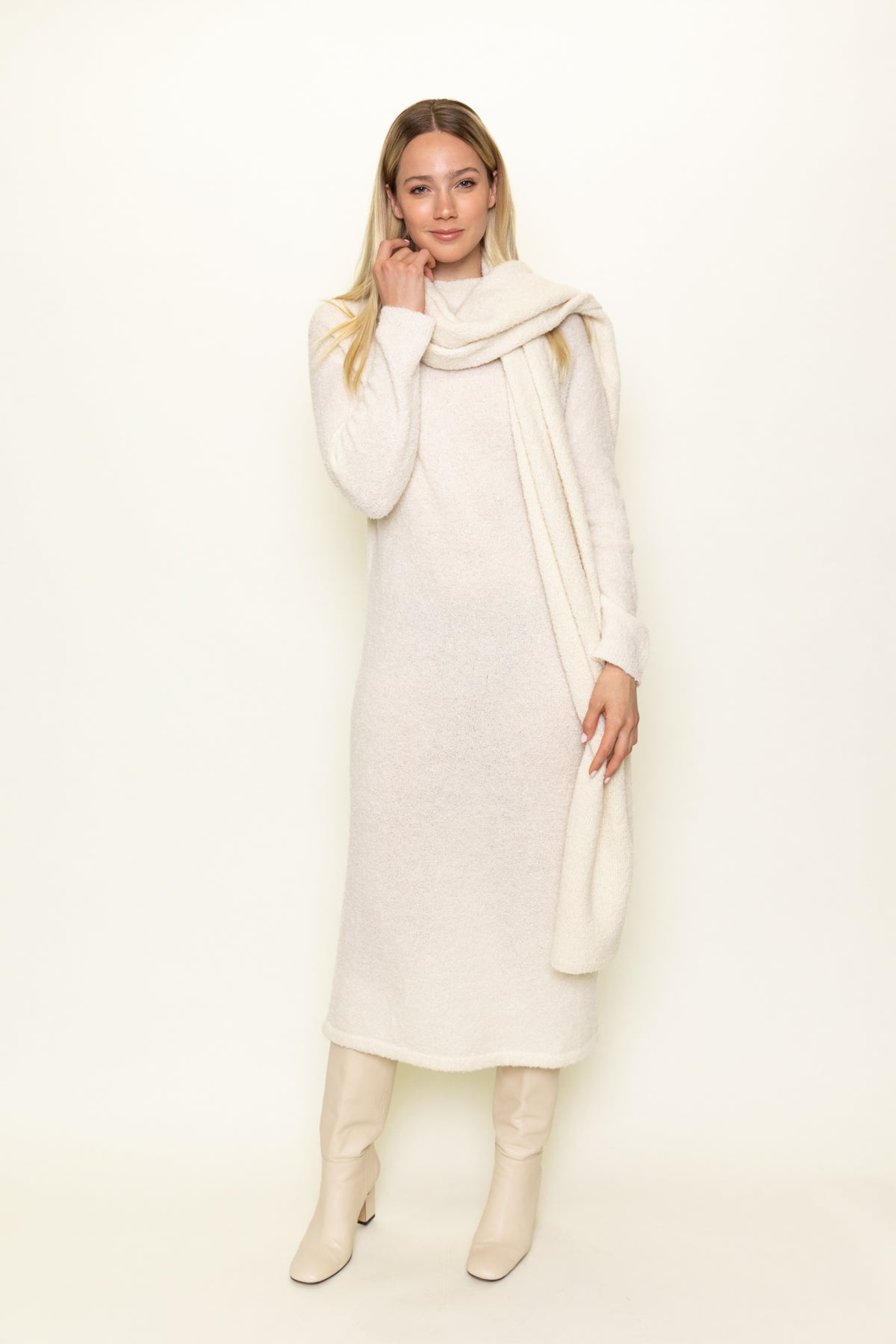 #color_off-white