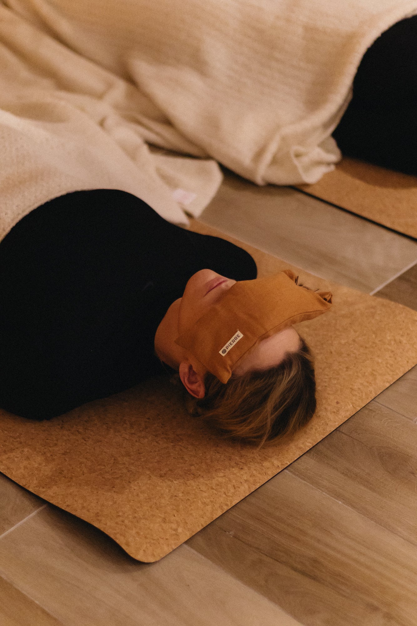 Yin Yoga & Sound Bath met Annette - extended version 2/2