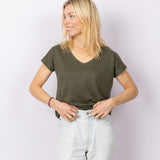 Linnen V-Neck T-shirt in Grounding Green