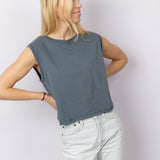 Sleeveless cropped T-shirt in Washed Grey