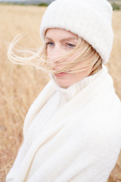 #color_off-white