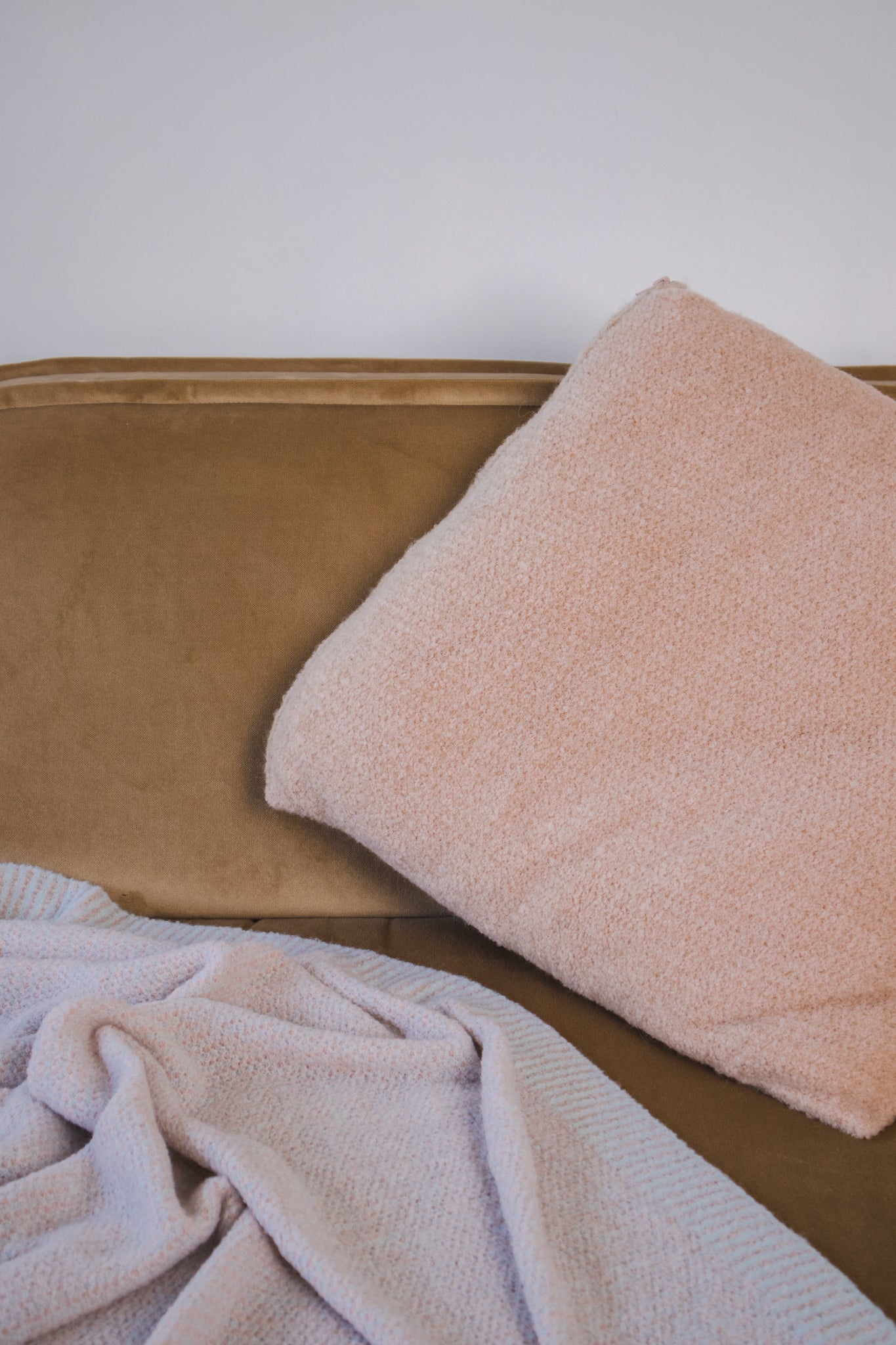 #color_bellini-pink-oatmeal