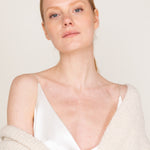 #color_off-white